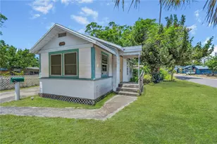 2001 29th Ave N, Saint Petersburg, FL 33713 - Photo 1