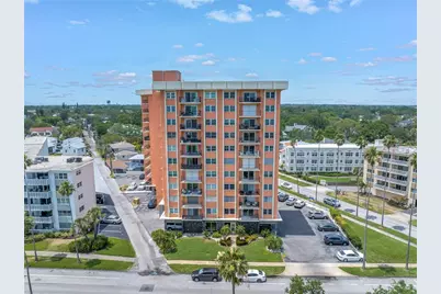 1120 N Shore Drive NE #201, Saint Petersburg, FL 33701 - Photo 1