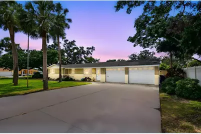 5055 29th Street S, Saint Petersburg, FL 33712 - Photo 1