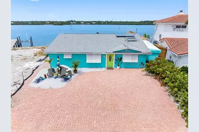 326 176th Avenue Circle, Redington Shores, FL 33708 - Photo 1