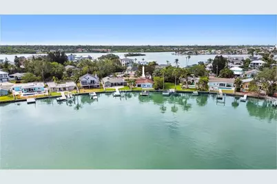 425 12th Avenue, Indian Rocks Beach, FL 33785 - Photo 1
