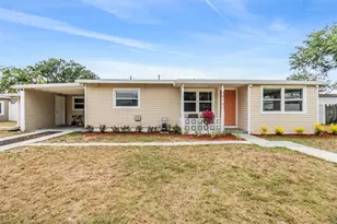 6816 13th St N, Saint Petersburg, FL 33702 - Photo 1