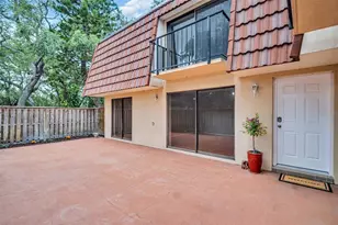 714 1st Ct, Palm Harbor, FL 34684 - Photo 1