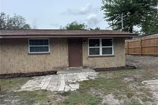 9314 Grandfield Rd, Thonotosassa, FL 33592 - Photo 1