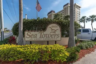 4550 Cove Cir, Saint Petersburg, FL 33708 - Photo 1