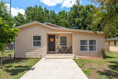 2104 E Navajo Avenue, Tampa, FL 33612 - Photo 1