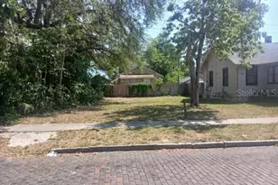 930 James Ave S, Saint Petersburg, FL 33705 - Photo 1