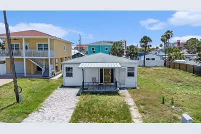 13124 4th Street E, Madeira Beach, FL 33708 - Photo 1