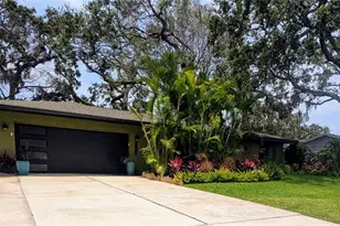 8260 32nd Ave N, Saint Petersburg, FL 33710 - Photo 1