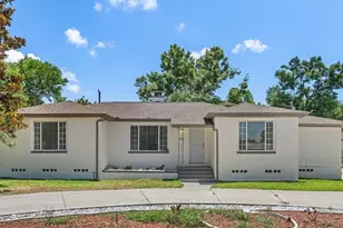 2449 16th St N, Saint Petersburg, FL 33704 - Photo 1