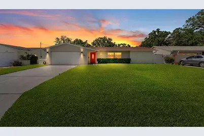 1546 69th Place S, Saint Petersburg, FL 33705 - Photo 1