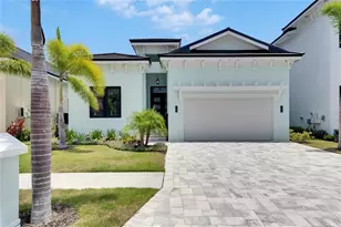 6534 Simone Shores Cir, Apollo Beach, FL 33572 - Photo 1