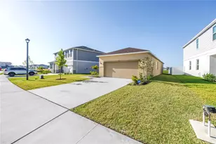 9335 Sandy Bluffs Circle, Parrish, FL 34219 - Photo 1