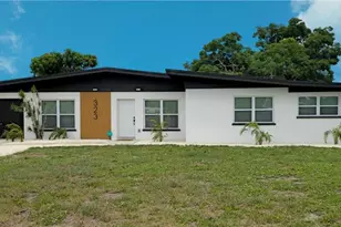 323 48th St NW, Bradenton, FL 34209 - Photo 1