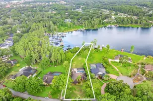 707 Warren Rd, Lutz, FL 33548 - Photo 1