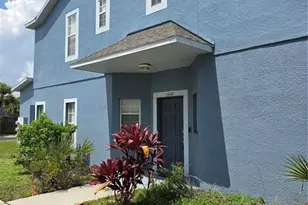 13157 Kings Crossing Dr, Gibsonton, FL 33534 - Photo 1