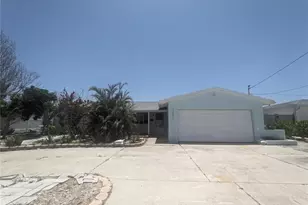 7832 3rd Ave S, Saint Petersburg, FL 33707 - Photo 1