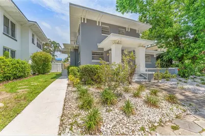 125 8th Avenue NE #B, Saint Petersburg, FL 33701 - Photo 1