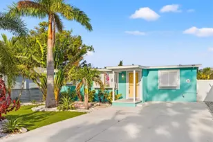 4570 67th St N, Saint Petersburg, FL 33709 - Photo 1