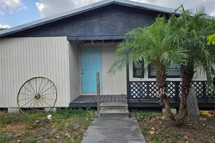 10104 Loetscher Ln, Lithia, FL 33547 - Photo 1