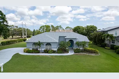 8679 Burning Tree Circle, Seminole, FL 33777 - Photo 1
