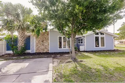 647 74th Avenue N, Saint Petersburg, FL 33702 - Photo 1