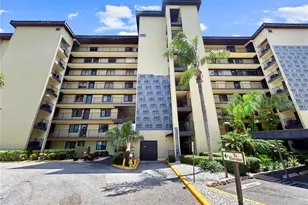 650 Island Way, Clearwater Beach, FL 33767 - Photo 1