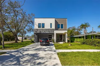 1625 55th Street S, Gulfport, FL 33707 - Photo 1