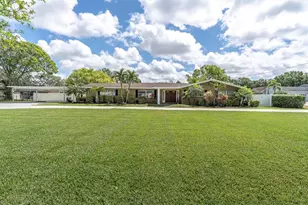 10611 131st St, Largo, FL 33774 - Photo 1