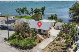 4749 Baywood Point Dr S, Gulfport, FL 33711 - Photo 1