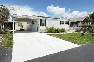 6707 Mt Pleasant Rd NE, Saint Petersburg, FL 33702 - Photo 1