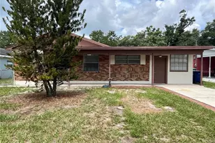 9218 N 52nd St, Tampa, FL 33617 - Photo 1