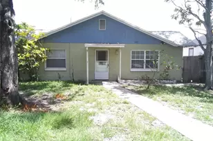 1821 12th Ave N, Saint Petersburg, FL 33713 - Photo 1