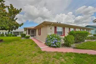 304 Fowling Ct, Sun City Center, FL 33573 - Photo 1