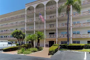 5603 80th St N, Saint Petersburg, FL 33709 - Photo 1