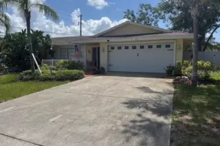 10185 Santiago Ct, Seminole, FL 33776 - Photo 1
