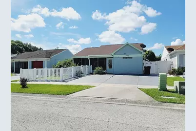 1918 Crown Park Dr, Valrico, FL 33594 - Photo 1