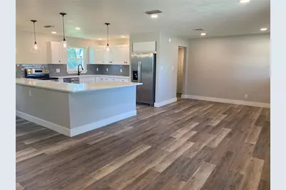 4730 W Wisconsin Avenue, Tampa, FL 33616 - Photo 1
