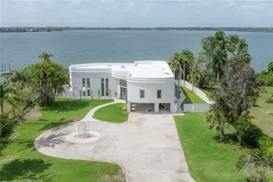 11313 Knights Griffin Rd, Thonotosassa, FL 33592 - Photo 1