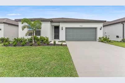 9724 Redwood Heights Loop, Thonotosassa, FL 33592 - Photo 1