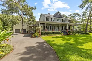 523 2nd Ave SW, Lutz, FL 33548 - Photo 1