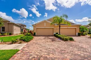 644 Chipper Dr, Sun City Center, FL 33573 - Photo 1