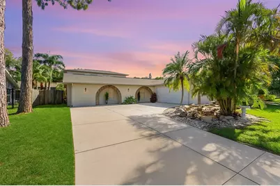 218 N Bay Hills Boulevard, Safety Harbor, FL 34695 - Photo 1