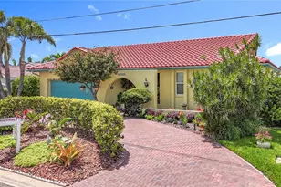 760 Capri Blvd, Treasure Island, FL 33706 - Photo 1