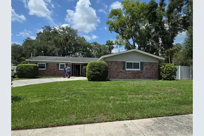 534 N Larry Circle, Brandon, FL 33511 - Photo 1