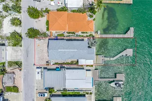 340 Bay Plaza, Treasure Island, FL 33706 - Photo 1