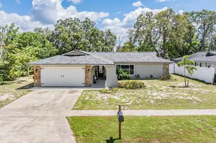 1403 Tallahassee Dr, Tarpon Springs, FL 34689 - Photo 1