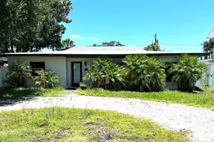 3811 Huntington St NE, Saint Petersburg, FL 33703 - Photo 1