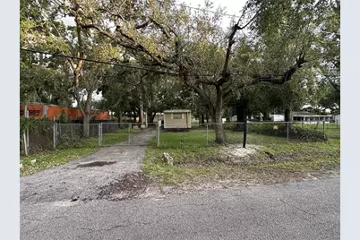 6125 Cliff Avenue, Gibsonton, FL 33534 - Photo 1