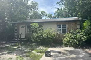 3518 16th Ave S, Saint Petersburg, FL 33711 - Photo 1